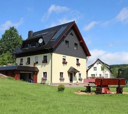 In Voigtsdorf Mit Garten, Grill Und Gemeinschaftlichem Pool * Dorfchemnitz